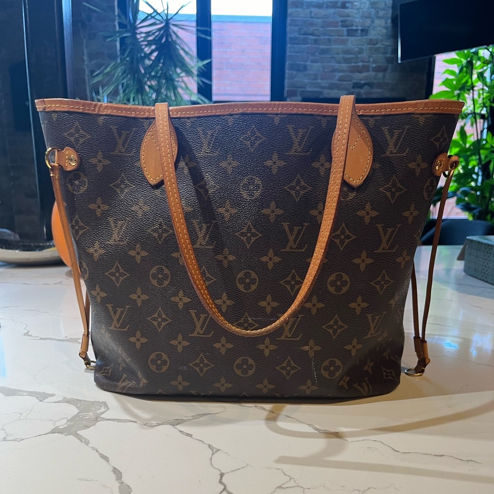 Louis Vuitton Neverfull MM